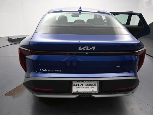 New 2026 Kia K4 LXS image 9