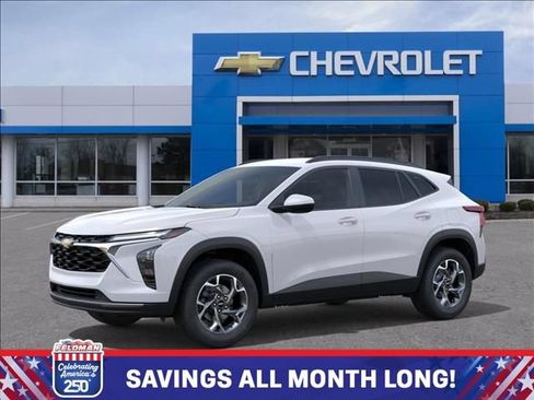 New 2026 Chevrolet Trax LT w/ Driver Confidence Package FWD image 2