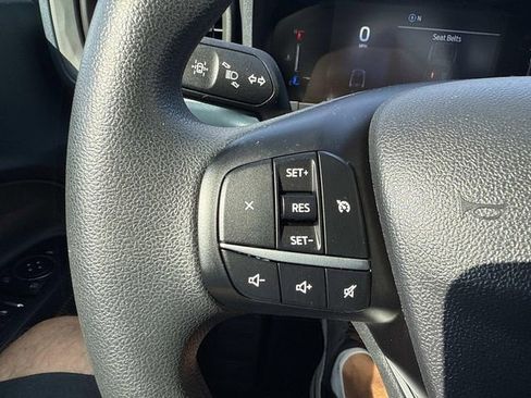 Used 2025 Ford Maverick XL w/ Equipment Group 102A image 32