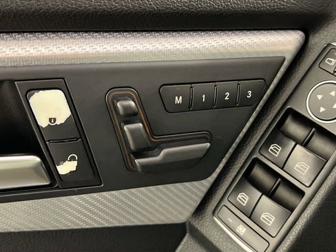 Used 2015 Mercedes-Benz GLK 350 4MATIC image 31