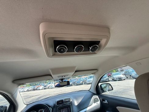 Used 2017 Dodge Journey SXT w/ Premium Group image 16