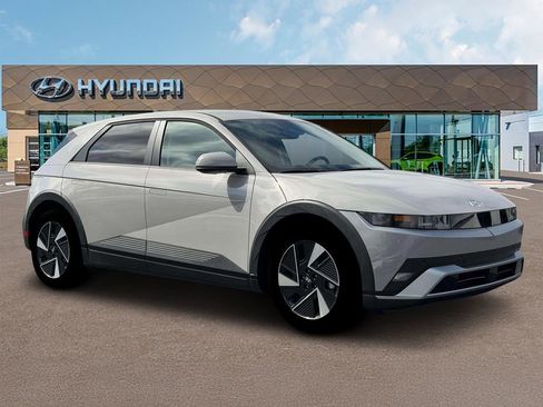 New 2026 Hyundai Ioniq 5 SE AWD/4WD image 10