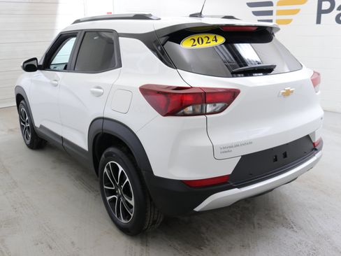 Used 2024 Chevrolet TrailBlazer LT w/ Convenience Package image 7