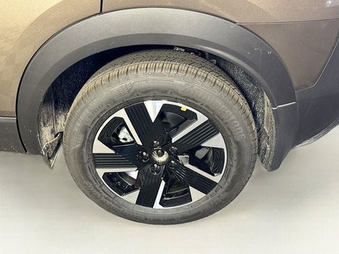 New 2026 Nissan Kicks SV w/ SV Premium Package image 31