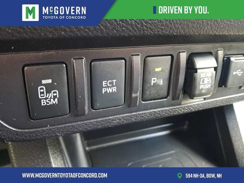 Used 2023 Toyota Tacoma TRD Sport w/ Technology Package AWD/4WD image 28