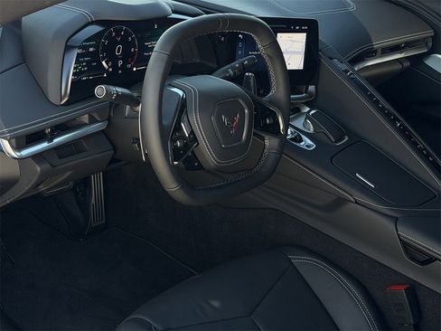 Certified 2025 Chevrolet Corvette Stingray Coupe w/ 1LT image 10