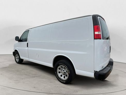Used 2014 Chevrolet Express 1500 image 4