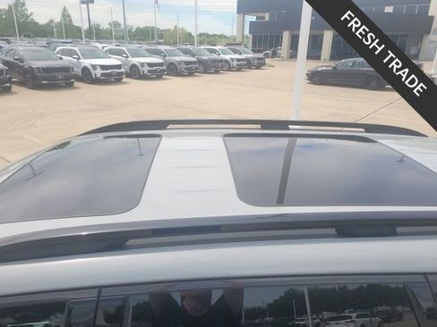 Certified 2025 Kia Telluride SX Prestige X-Line image 4