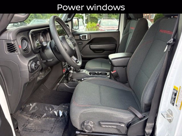 Used 2025 Jeep Wrangler Unlimited Rubicon AWD/4WD image 12