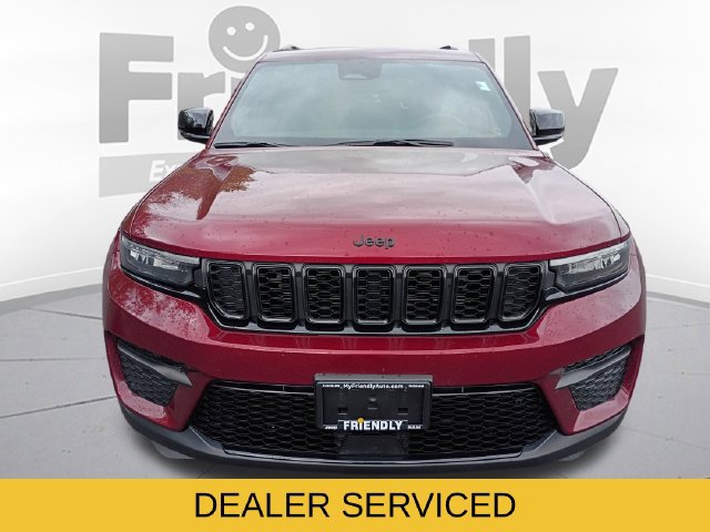 Used 2023 Jeep Grand Cherokee Altitude AWD/4WD image 2