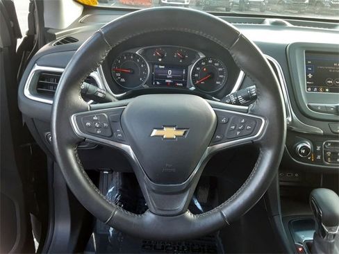 Used 2022 Chevrolet Equinox LT image 16