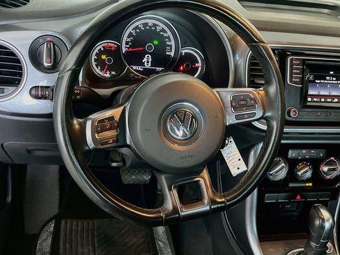 Used 2019 Volkswagen Beetle 2.0T S FWD image 11