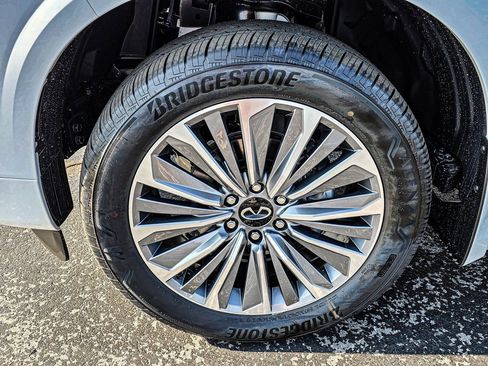 New 2026 INFINITI QX80 Luxe w/ Cargo Package AWD/4WD image 8