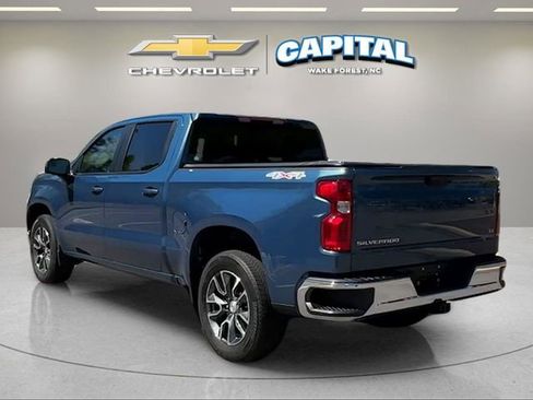 Used 2024 Chevrolet Silverado 1500 LT image 3