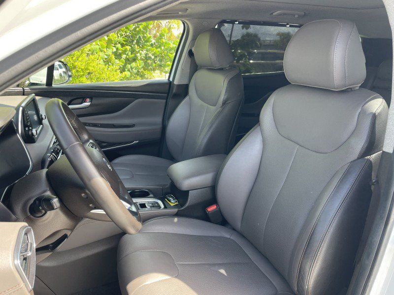 Used 2019 Hyundai Santa Fe Limited FWD image 2