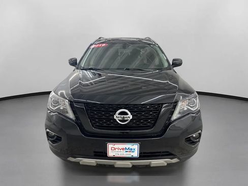 Used 2019 Nissan Pathfinder SV w/ Rock Creek Edition AWD/4WD image 2