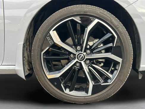 Used 2025 Nissan Altima 2.5 SR w/ SR Premium Package FWD image 31