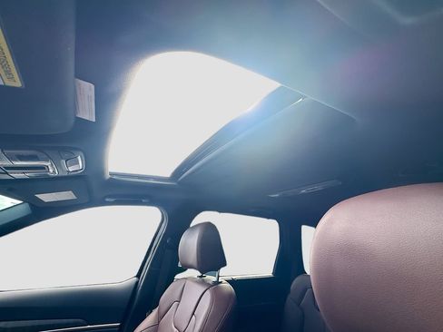 Used 2024 Kia Telluride EX w/ EX Captain's Chair Package image 22