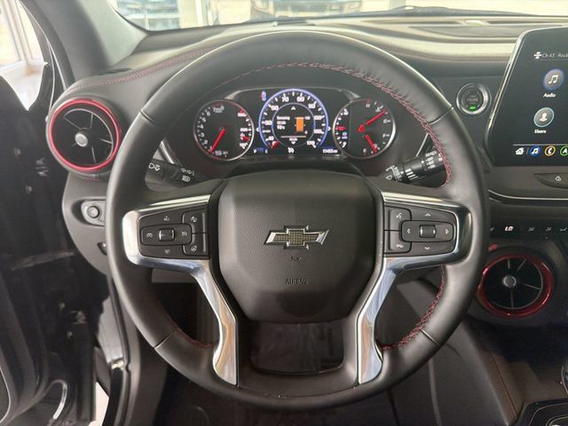 Certified 2025 Chevrolet Blazer RS FWD image 32