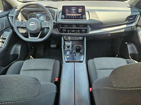Used 2024 Nissan Rogue SV FWD image 14