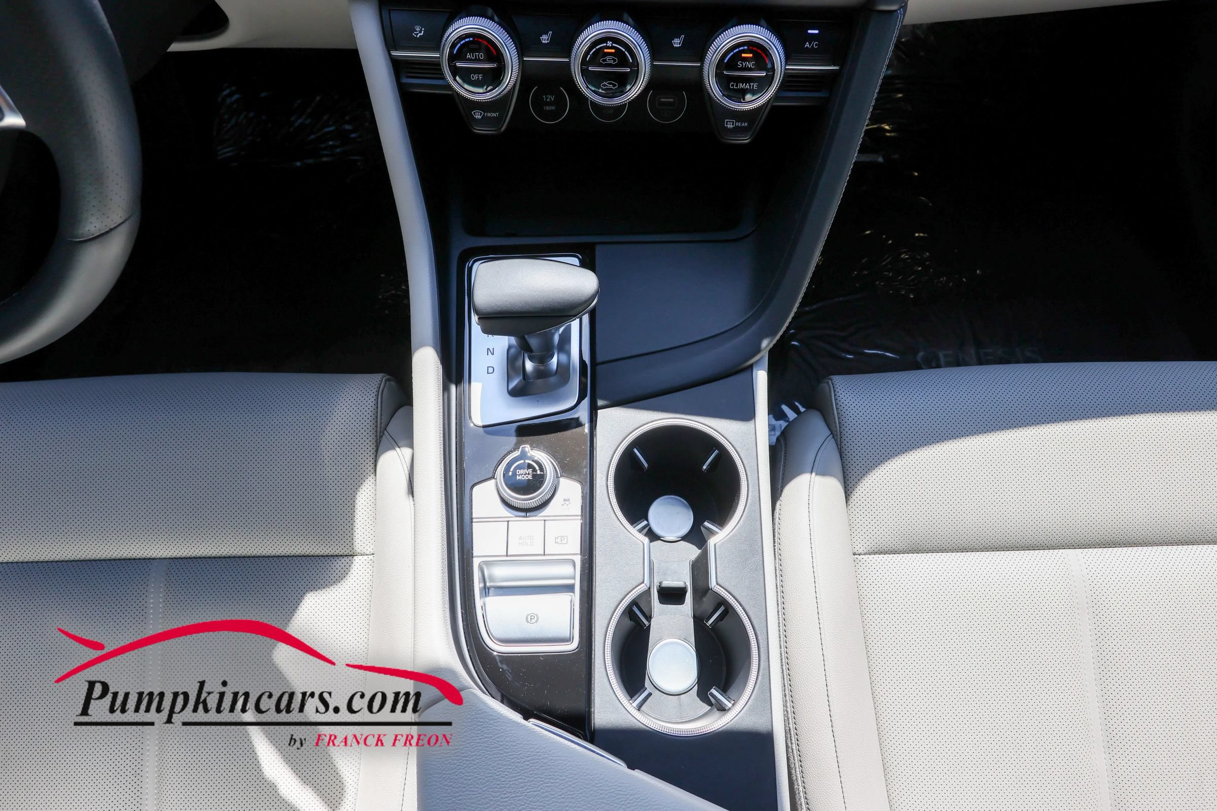 Used 2023 Genesis G70 2.0T RWD image 38