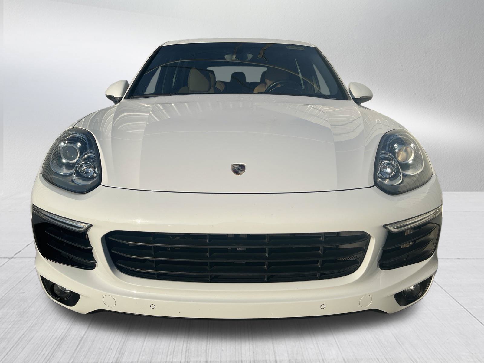 Used 2017 Porsche Cayenne S AWD/4WD image 2