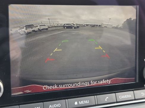 Certified 2022 Nissan Rogue SV image 18