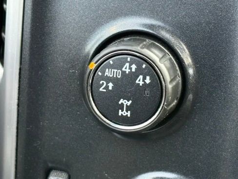 Used 2015 GMC Sierra 1500 SLT w/ SLT Crew Cab Value Package image 14