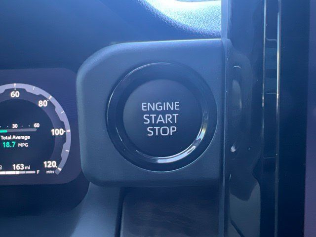 Used 2024 Toyota Tacoma Limited w/ Limited Package (LT) AWD/4WD image 20