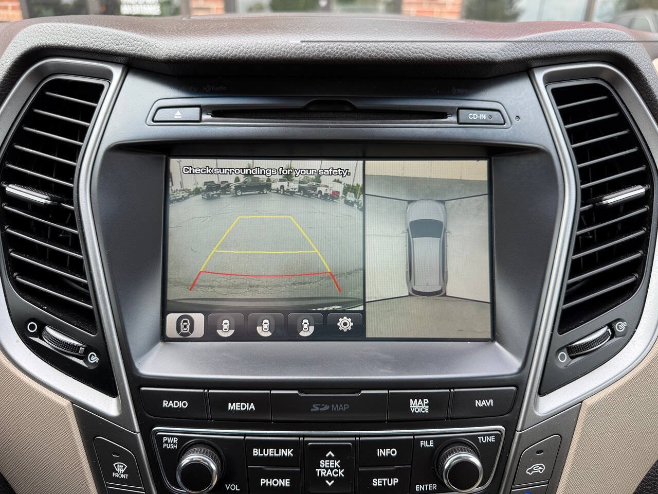 Used 2017 Hyundai Santa Fe FWD image 15