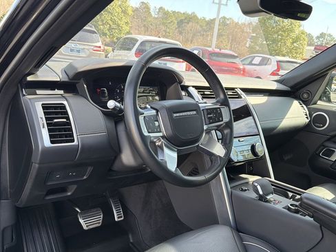 Used 2021 Land Rover Discovery HSE R-Dynamic image 14