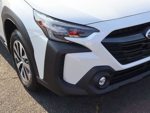 Certified 2025 Subaru Outback Premium AWD/4WD image 11