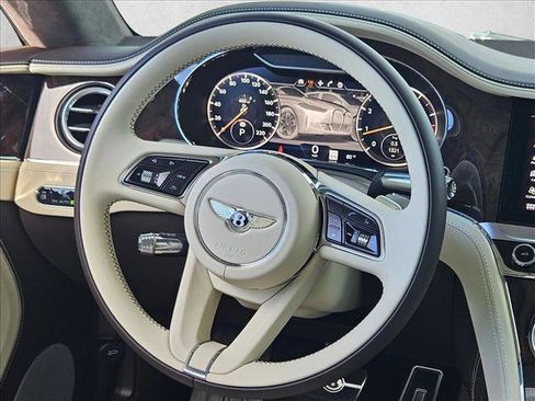 Used 2024 Bentley Continental GT V8 image 12