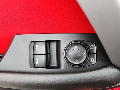 Used 2022 Chevrolet Camaro LT w/ RS Package image 18