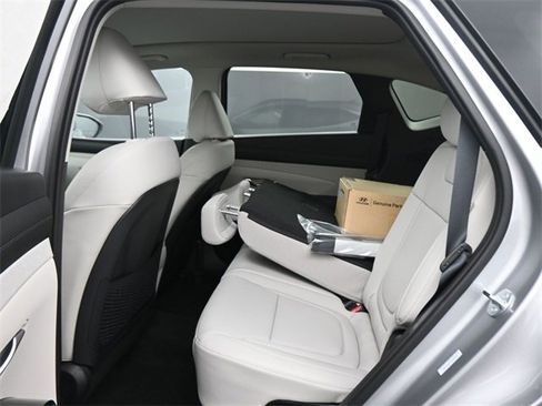 New 2026 Hyundai Tucson Limited image 15