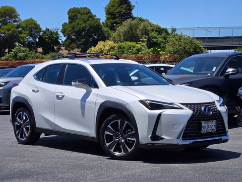 Used 2025 Lexus UX 300h FWD image 1