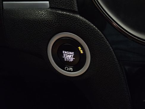 Used 2023 Chrysler 300 S RWD image 16