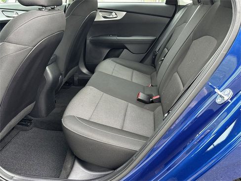Used 2022 Kia Forte LXS image 21