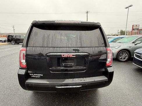 Used 2018 GMC Yukon SLT image 4