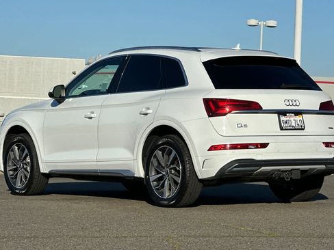 Used 2021 Audi Q5 Premium w/ Convenience Package image 7