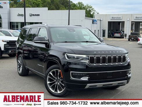Used 2024 Jeep Wagoneer Series III w/ Premium Group I AWD/4WD image 1