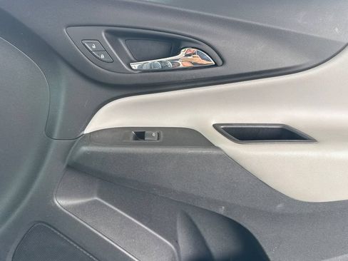 Used 2019 Chevrolet Equinox LT AWD/4WD image 25