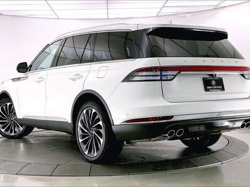 Used 2023 Lincoln Aviator Reserve w/ Equipment Group 201A image 9