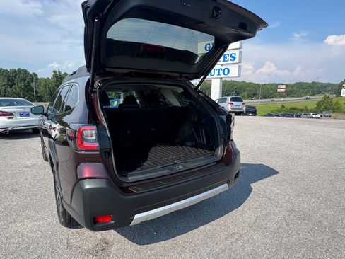 Used 2024 Subaru Outback Limited AWD/4WD image 7
