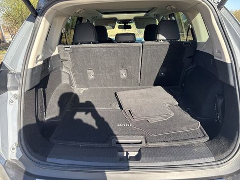 Used 2021 Nissan Rogue SL image 11