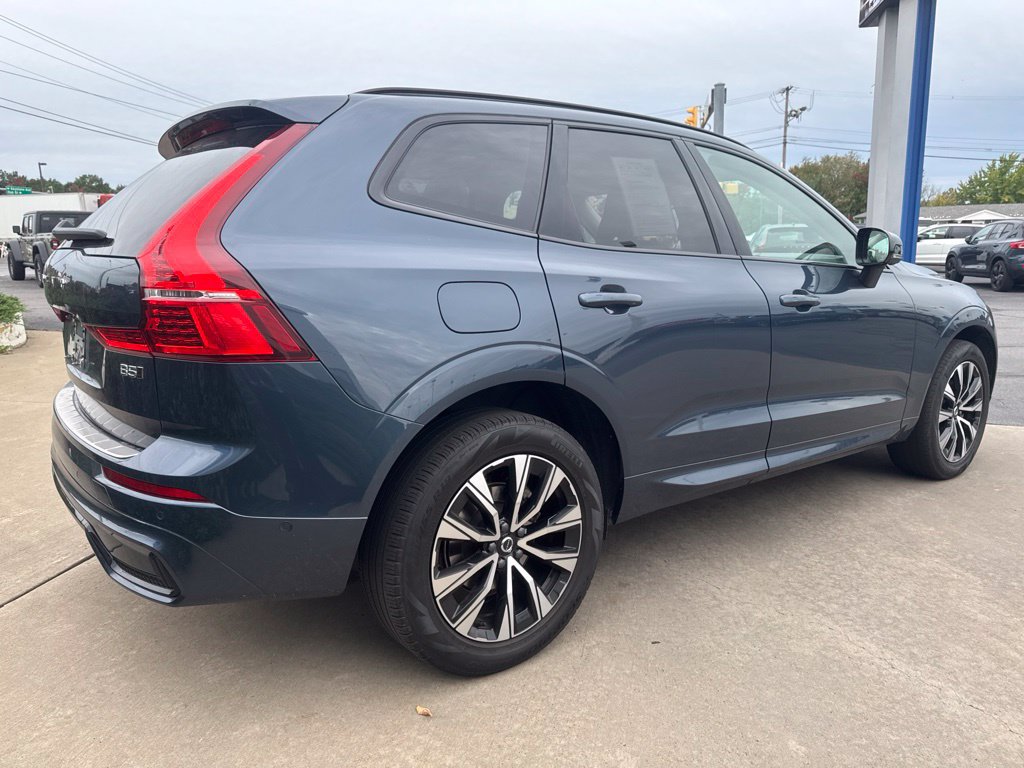 Used 2025 Volvo XC60 B5 Plus w/ Protection Package Premier AWD/4WD image 5
