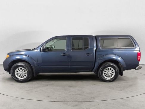 Used 2019 Nissan Frontier SV AWD/4WD image 2