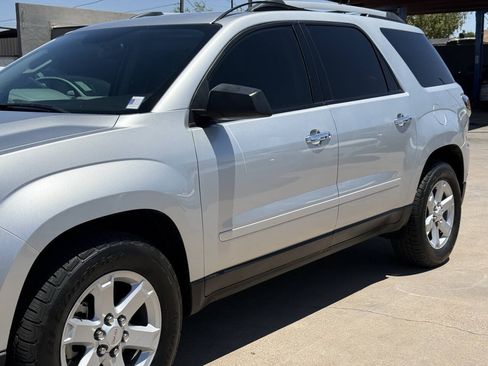 Used 2015 GMC Acadia SLE FWD image 6