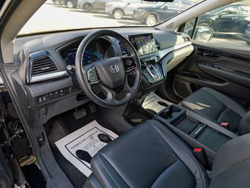 Used 2023 Honda Odyssey Touring image 17