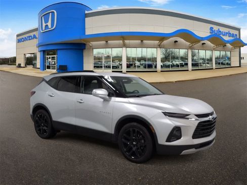 Used 2020 Chevrolet Blazer LT image 2